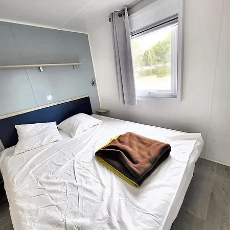 Narbonne: Shared Pool For 6 Holiday home Narbonne